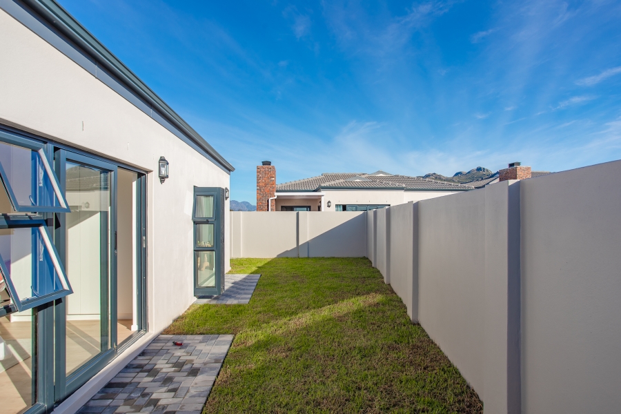 3 Bedroom Property for Sale in Honeydew Country Estate Western Cape